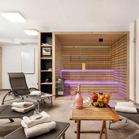 Chic Apartments With Finnish Sauna And Jacuzzi ครานสกา โกรา ภายนอก รูปภาพ