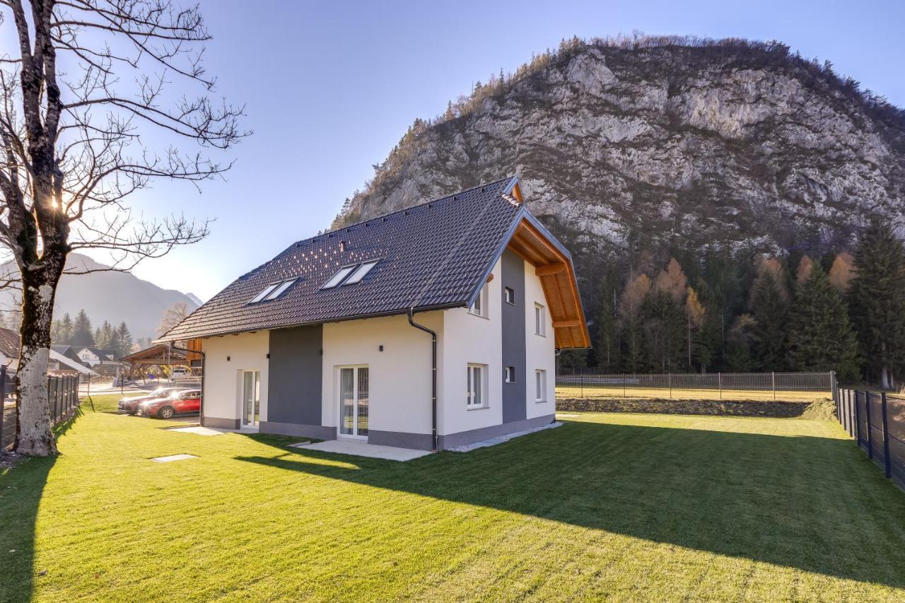 Chic Apartments With Finnish Sauna And Jacuzzi ครานสกา โกรา ภายนอก รูปภาพ
