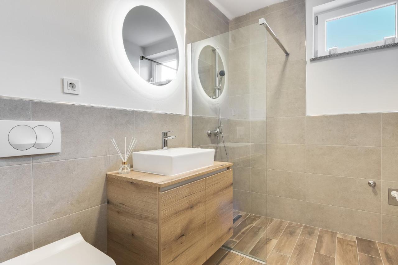 Chic Apartments With Finnish Sauna And Jacuzzi ครานสกา โกรา ภายนอก รูปภาพ