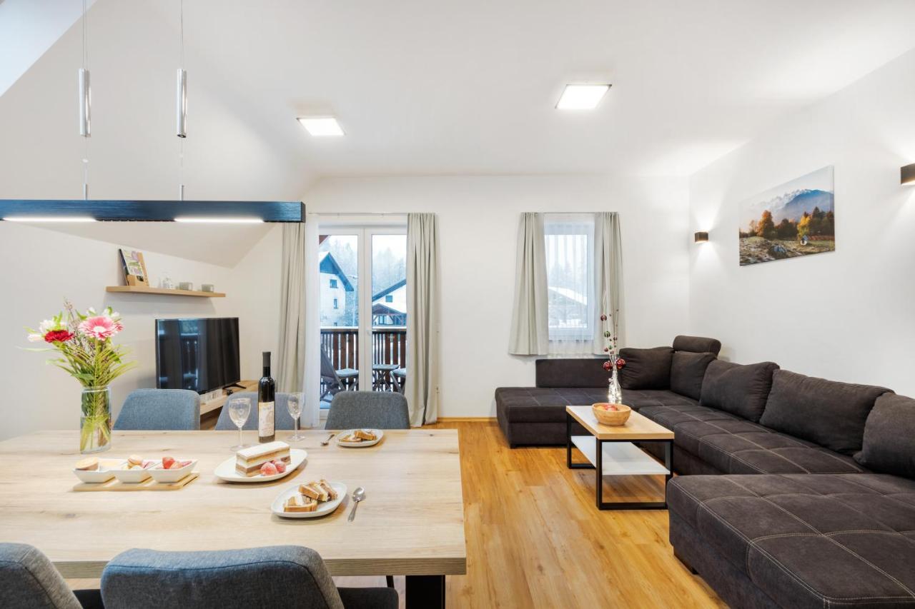 Chic Apartments With Finnish Sauna And Jacuzzi ครานสกา โกรา ภายนอก รูปภาพ